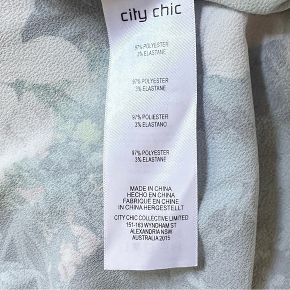 City Chic Off Shoulder Floral Blouse Top Black XL (US 22) Plus Ruffle Sleeve NWT - Picture 7 of 9